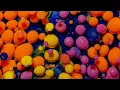 8K Ultra HD Relaxing Hypnotic Music Video of Bubbles. Chromatherapy.