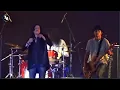 Download Lagu The FLOWERS - Tolong Bu Dokter - Live At Synchronize Fest 2024
