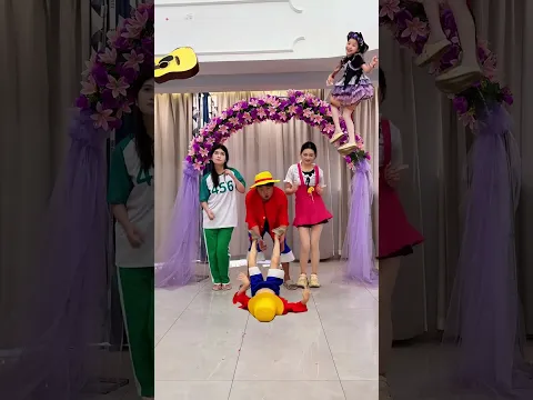 大家和我一起摇起来 #海贼王 #路飞