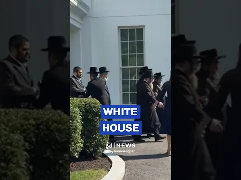 Unusual: Trump meets with Hasidic rabbis at White House