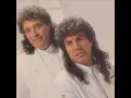 Download Lagu JOÃO MINEIRO E MARCIANO - VIOLA ESTÁ CHORANDO