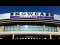 Looking at the outside of Showcase Cinema De Lux in Springdale Ohio before seeing The Invisible Man