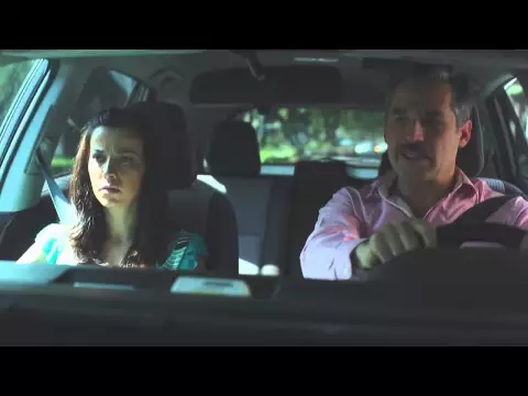 De mujer a mujer Trailer