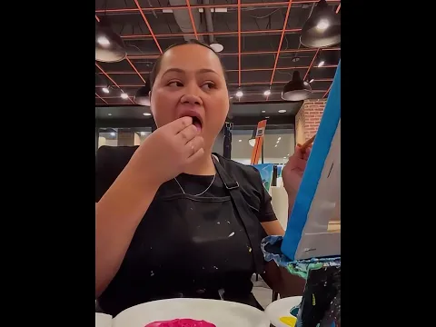 Intento de pintura VS. Comer queso: ¡Desastre total!