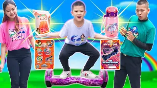 Thử Thách Săn Thẻ Đổi Quà NuVi Của Hai Anh Em Long Sứt | Bé Chi TV