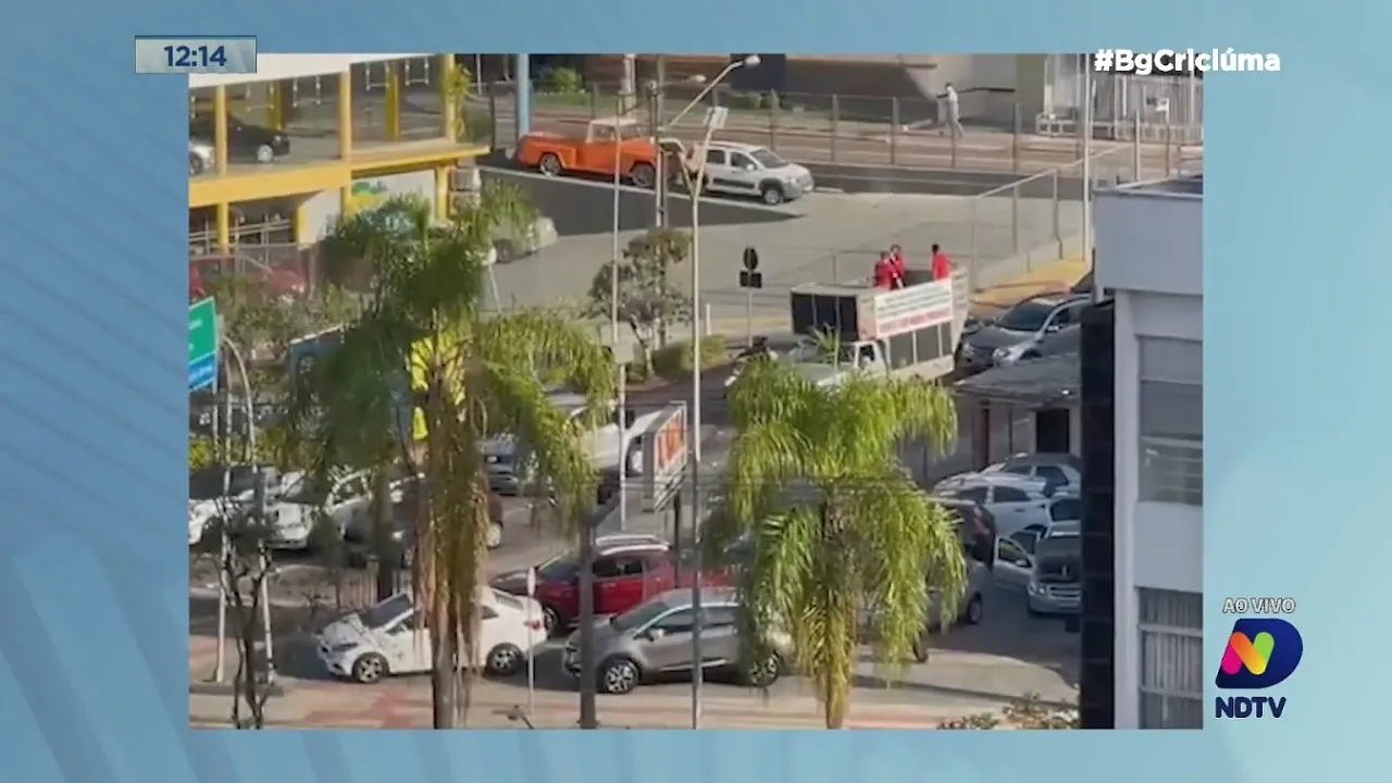 Ney Lopes: prefeito de Criciúma é 'homenageado' pelo Sindicato dos Servidores com carreata