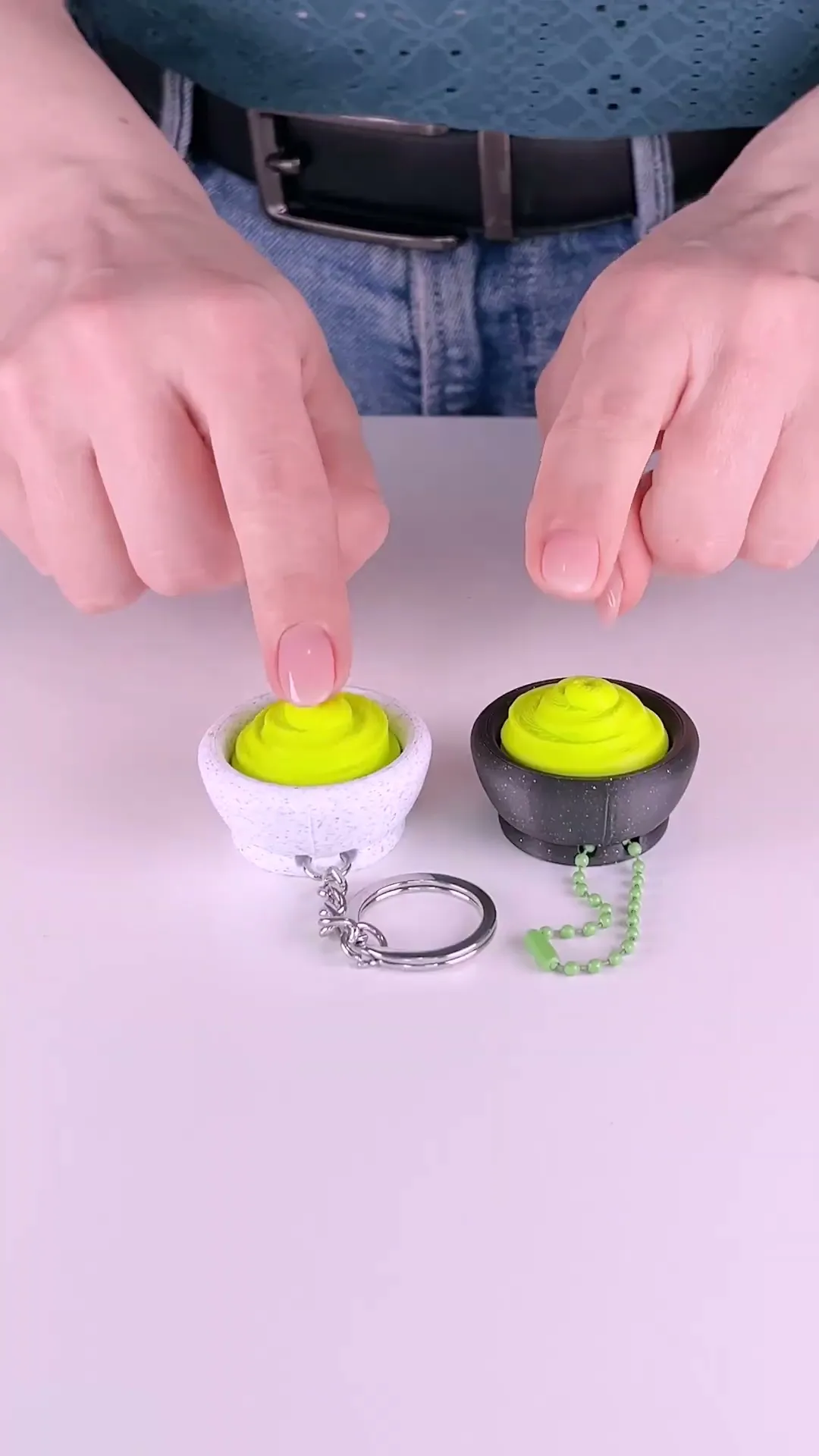Clicker Wasabi, Clicky Keychain NoStress Toy for your Sushi Collection