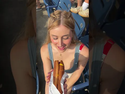 Hot dogs are the best food at a baseball game #hotdog #baseball #usa