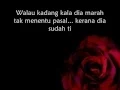 Download Lagu senyumlah...walaupon kadaan sebalik nya :).wmv