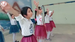 1444 عاما على لا تحزن إن الله معنا أصدق وعد حفظ وأداء طالبات الصف الرابع 