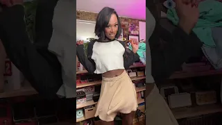 Vanniall cute hot Shemale dancing
