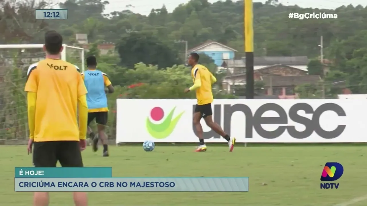 Criciúma enfrenta o desafiante CRB em busca da vitória com Felipe Mateus liderando o time