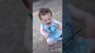 دقلي بس دقلي ليش ما حدا يدقلو  دقلي بس دقلي ليش ما حدا يدقلو