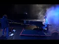 [HD]Charly Garcia- Nos siguen pegando abajo- El concierto subacuático (Velez 2009)