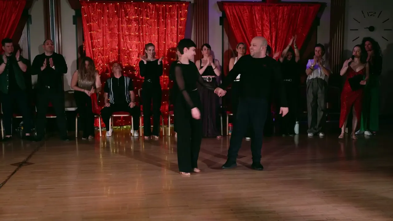 West Coast Swing Karácsonyi Gála 2025 JNJ   Fanni és Bence
