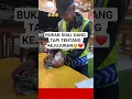 Lagu Sikap bapak tukang parkir ini bikin pemilik kedai terdiam karena kejujurannya