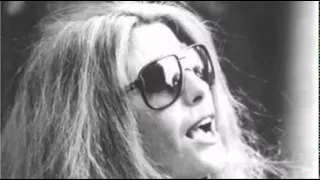 ک ریشیم ترانه ای گیلکی با صدای پری زنگنه 