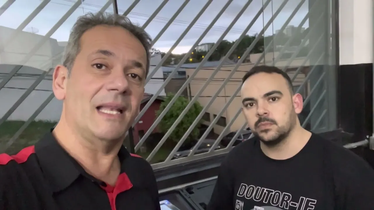Tive que dar uma zuadinha.