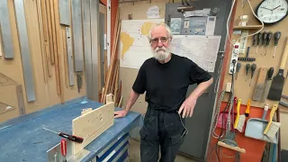 My new way of remotly lock and unlock a stovage hatch cover.