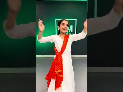 When tricolour meets rhythm 💃#independenceday #gmdancecentre #teamgm #dance