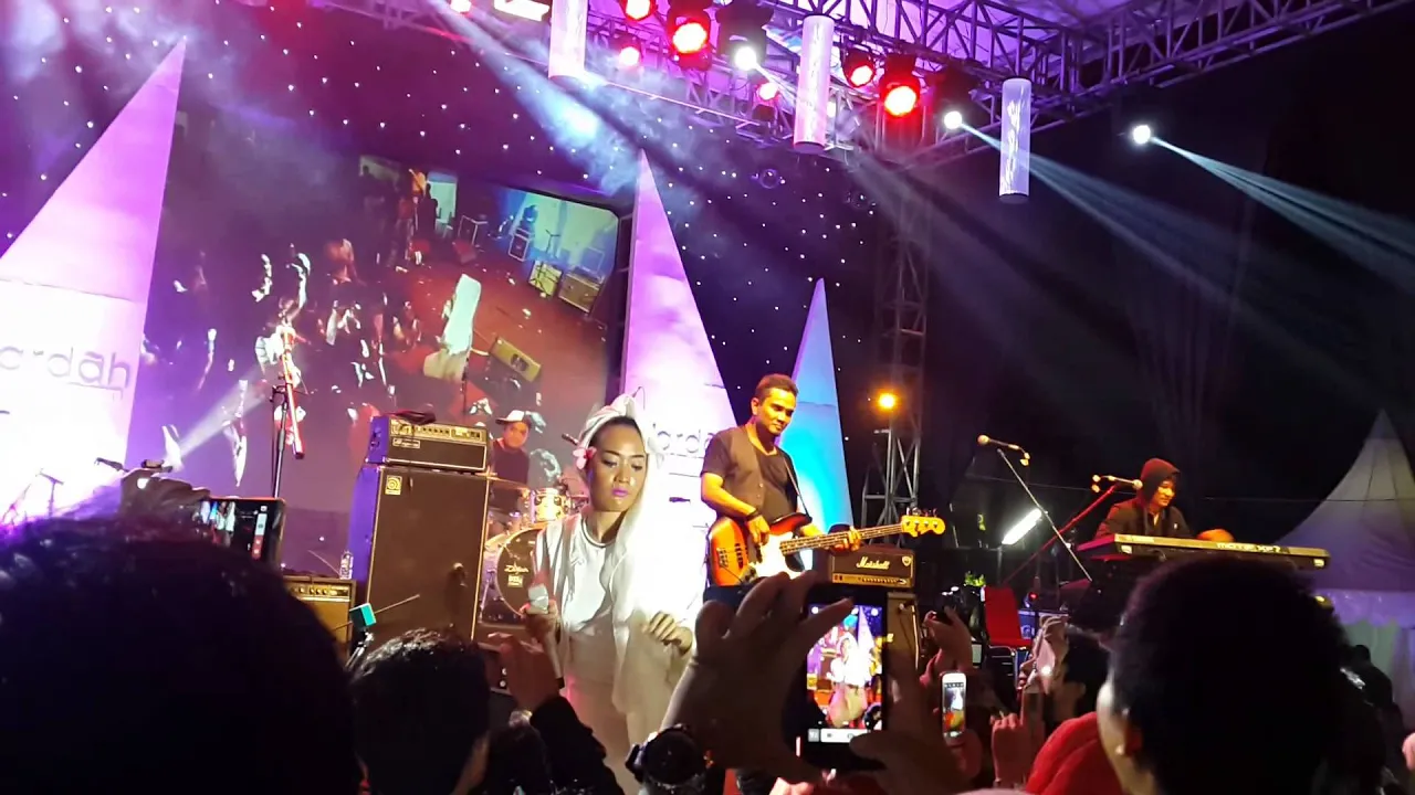 Eh Ujan Gerimis Aje - Inna Kamarie - #RJF5TH Eh Ujan Gerimis Aje - Inna Kamarie - #RJF5TH