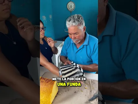 La increíble HABILIDAD de este vendedor de queso dejó a todos sin palabras 🤯🔪
