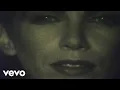 Download Lagu Eurythmics, Annie Lennox, Dave Stewart - Miracle of Love (Video Remastered)