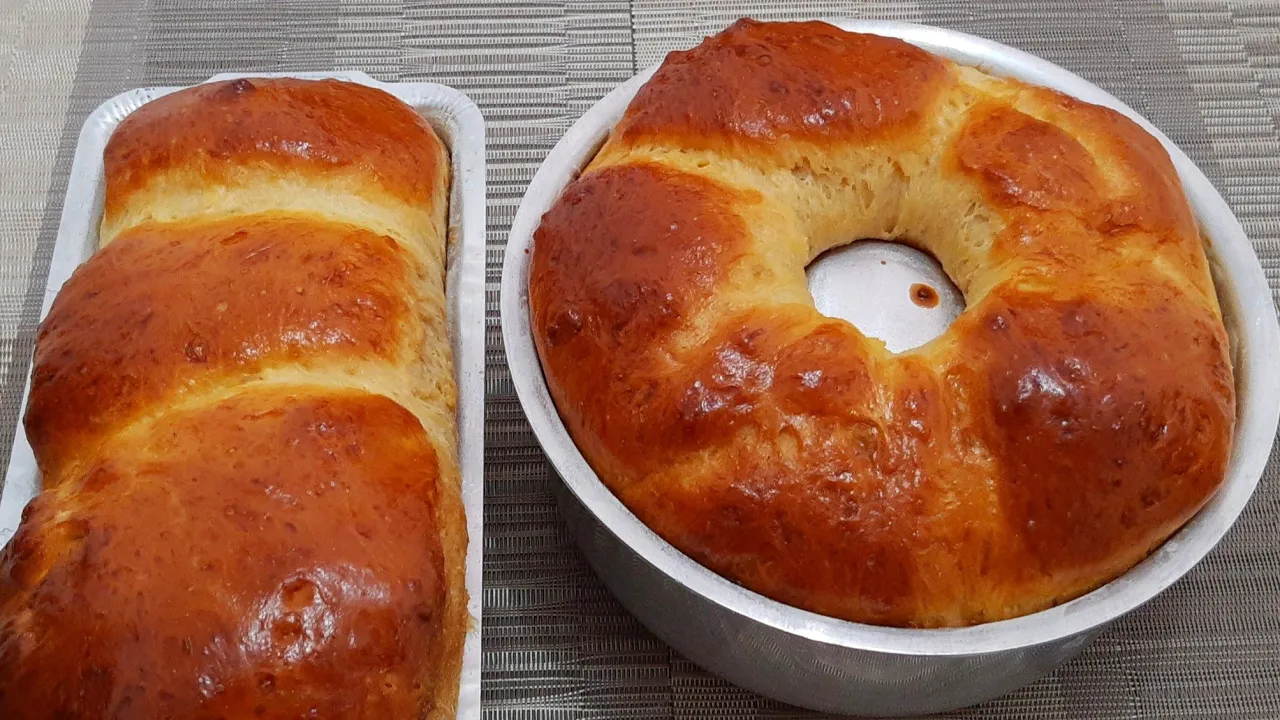 Hoje vou ensinar a fazer um pão de coco ralado na forma Ingredientes - 600 g de farinha de trigo - 2. 