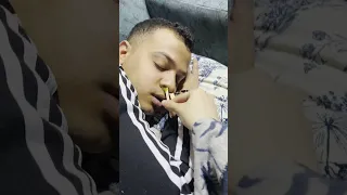 شلت شعر انفه وهوا نايم 