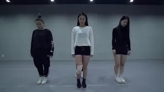 اغنيه اجنبيه حماس مع رقص روووعه دندنها