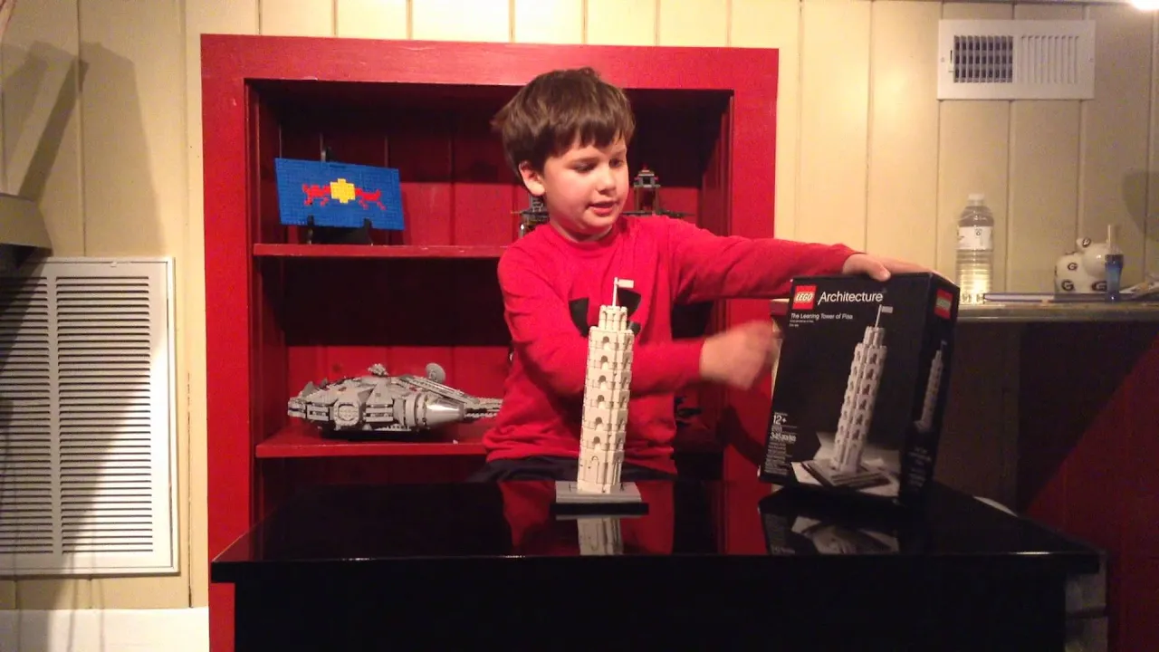 LEGO Architecture -The Leaning Tower of Pisa-