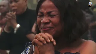 mike worship poweful ministration at omega fire ministries lagos