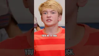 الطلاب يقاتلون المعلم بمشاركة نينجا كيدز 