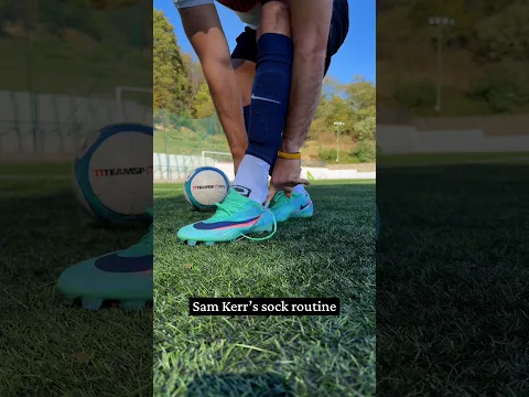 Sam Kerr socks routine ✅ #samkerr #football #howto