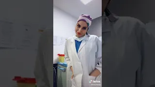 شاب يغازل ممرضة سبيطار نحرقو على جالك وردت فعلها رووعة Best Of TikTok 