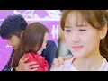 Download Lagu Mujer se derrumba al ver a su novio abrazar a su primer amor en la fiesta de compromiso.