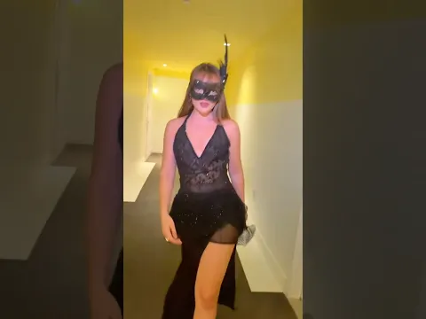 Miami..en la fiesta de Cumpleaños de Lele Pons con vestido de Mitzi 🩷🩷 #elaineharo