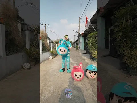 Ayo Bantu Badut Memilih Kepalanya!