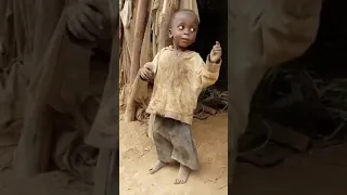 رقص طفل مضحك و رائع                دندنها