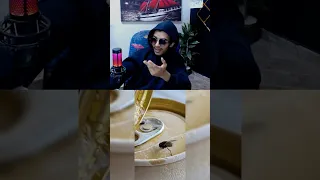 نشبت الذبانة واخذ حقه صاحب العصير هههه 