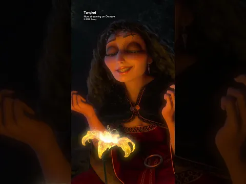 The beauty of Tangled's opening scene☀️🌼