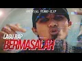 Download Lagu IBNU THE JENGGOT - Stiap KesuLitan Ada 2 Kemudahan (Official Video Clip)