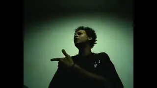 اغنيه الادمان    الحكايه بدات لما واحد صاحبي قال لي يلا نجرب دندنها