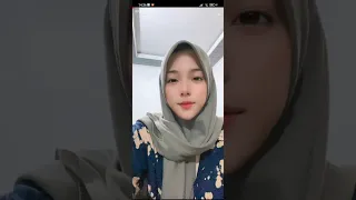 ukhtie cantik live pamer belahan tipis bikin penasaran bigo live