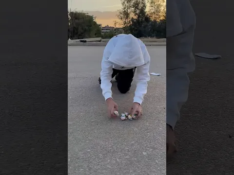 الكثير من الحلوي 🍬🤤❤️