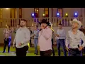 Me Llamen Como Me Llamen (En Vivo) - Banda Corona Del Rey