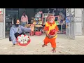 Download Lagu Do you believe? Monkey Su buys sausages in the most special smart way!