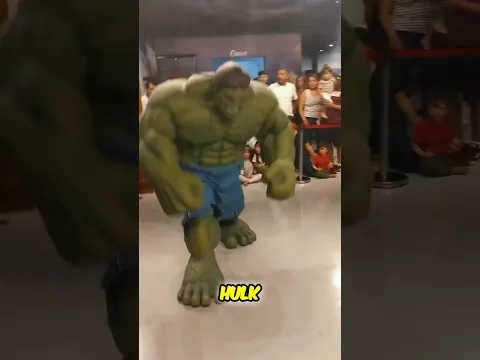 Imagine que um LADRÃO está tentando roubar sua mãe. Quem você chamaria para salvá-la? 😭