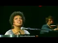 Roberta Flack - Killing Me Softly (1973) Live