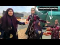 Download Lagu Onverwachte hereniging: dakloze Halime ontmoet vrouw die haar ooit hielp